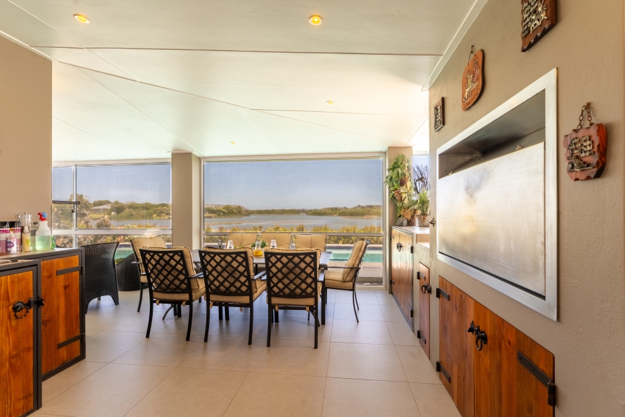 3 Bedroom Property for Sale in Lake Michelle Western Cape